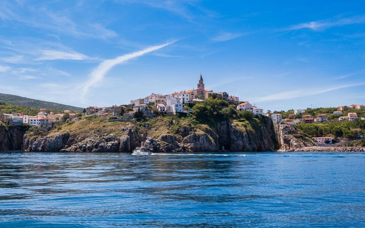 Apartment Arte Vrbnik ภายนอก รูปภาพ