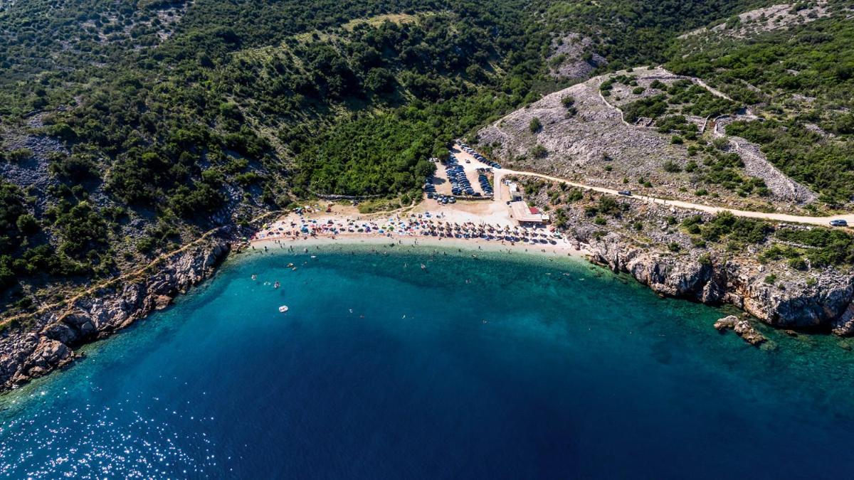 Apartment Arte Vrbnik ภายนอก รูปภาพ