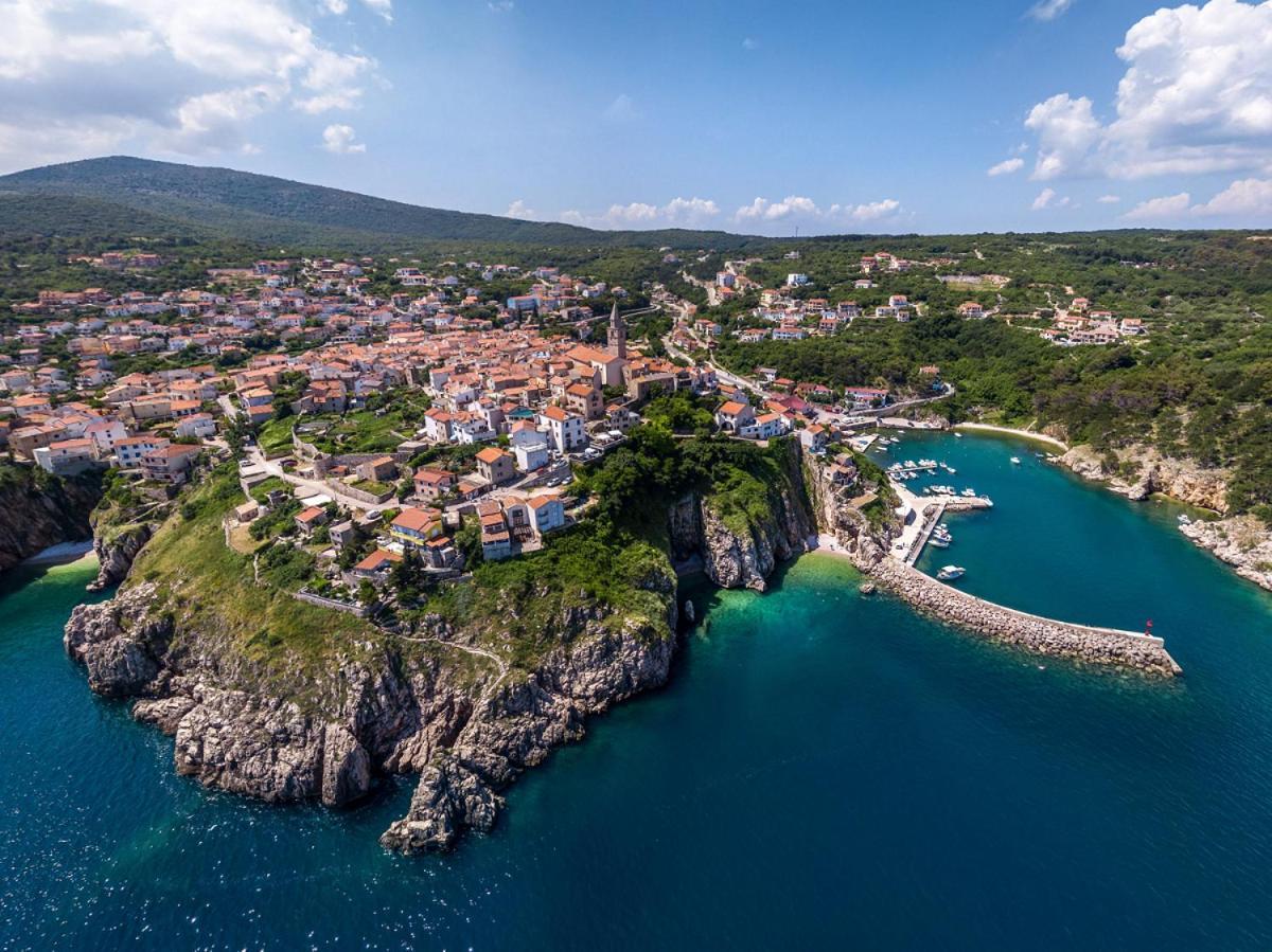 Apartment Arte Vrbnik ภายนอก รูปภาพ