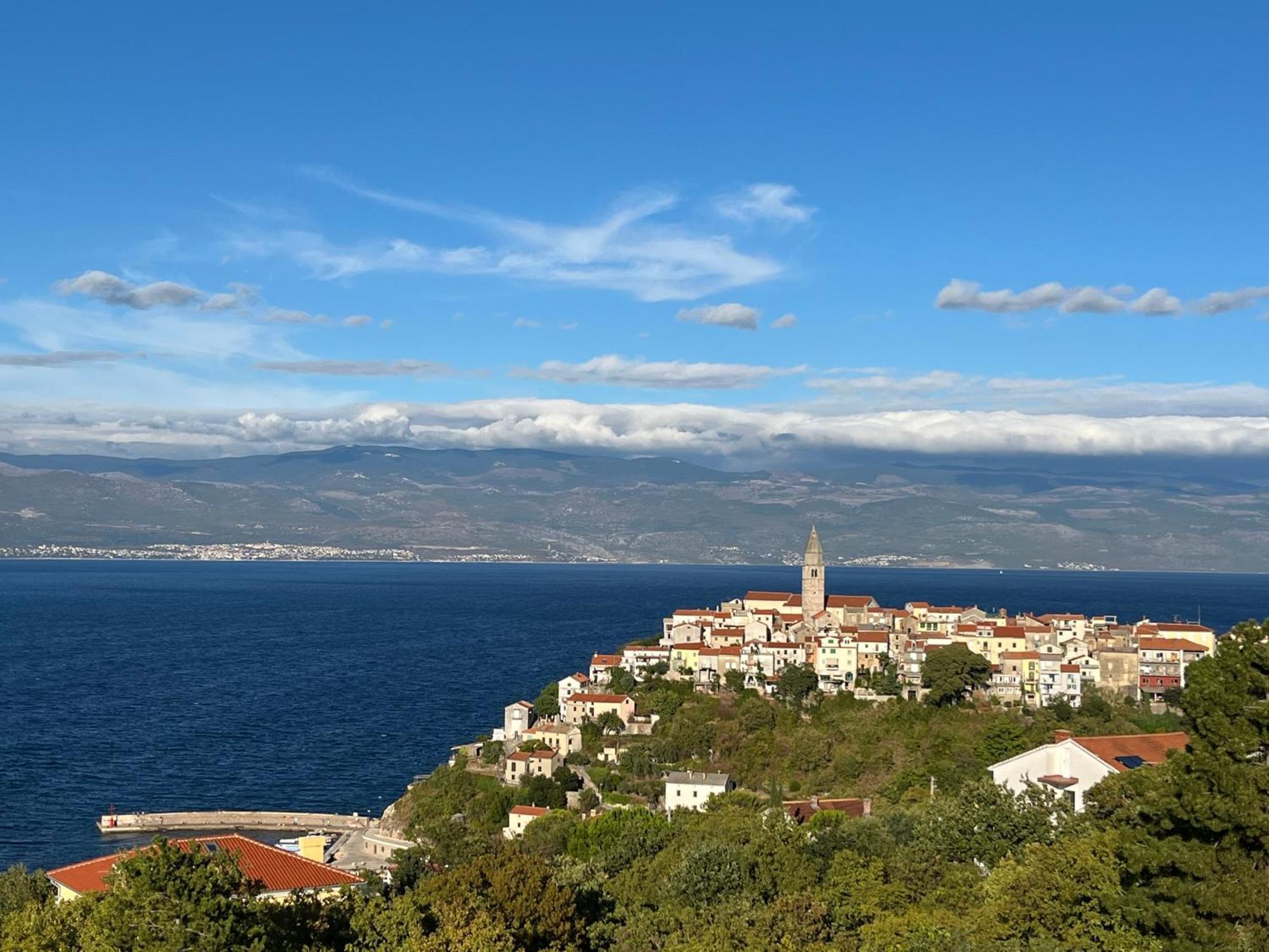 Apartment Arte Vrbnik ภายนอก รูปภาพ